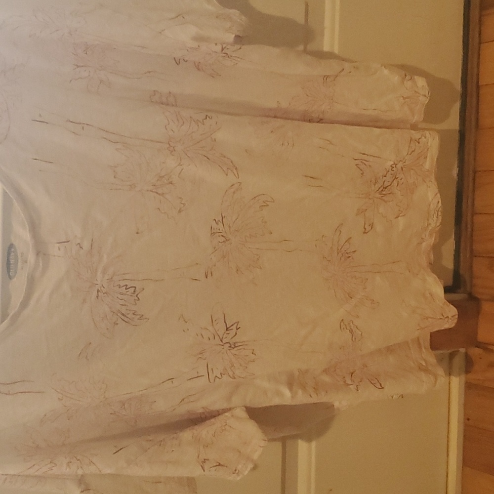 Pink ans purple palm trees